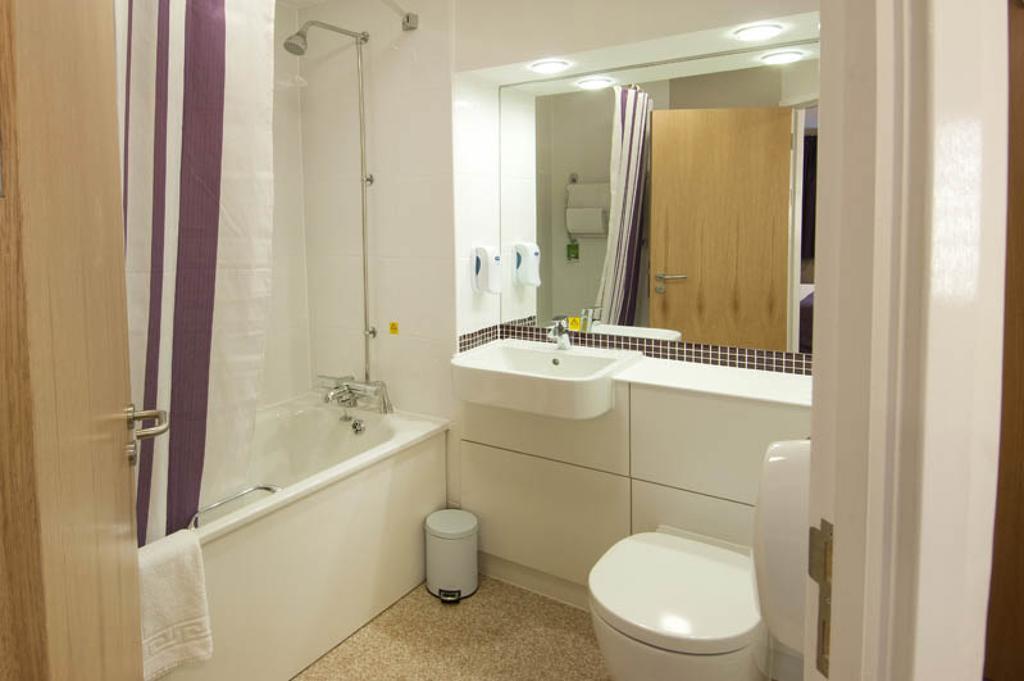 Premier Inn Newcastle City Centre Millennium Bridge Værelse billede